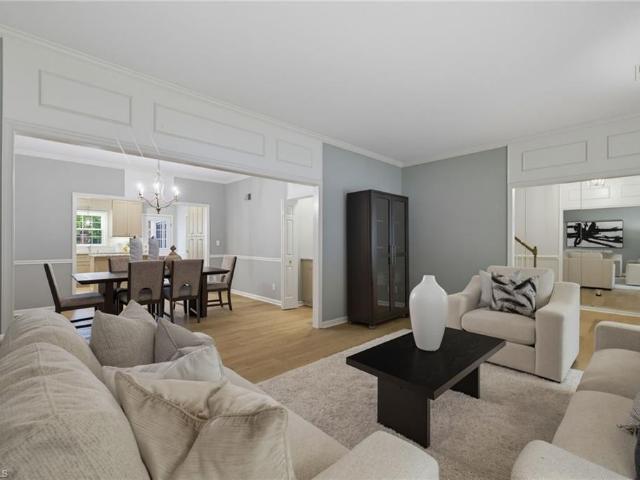 16 Fountain Manor Drive #B