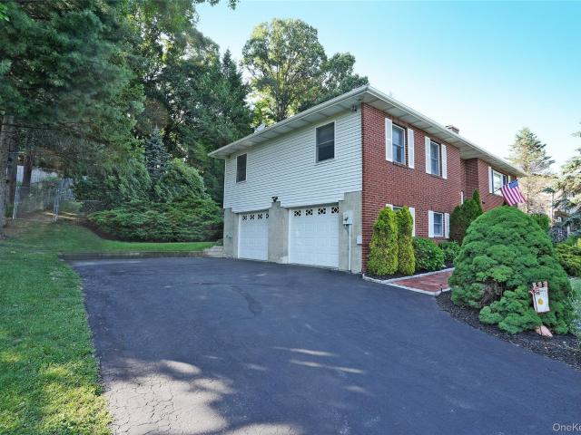 16 Four Winds Drive