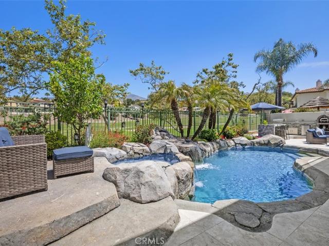 16 Golf Ridge Drive