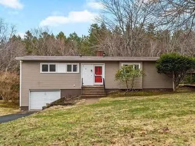16 Glenn Drive, Halifax, NS, B3M 2B9 house for sale Listing.