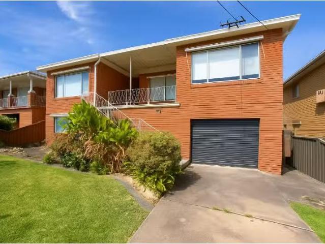 16 Graham Street, GREYSTANES House for rent Listed by Toongab.