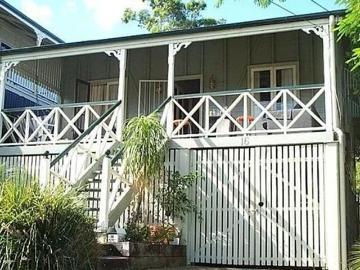 16 Greenlaw Street, Brisbane