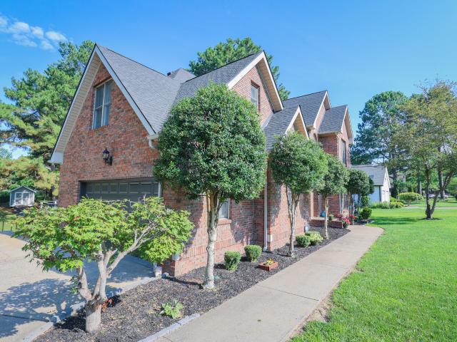 16 Greenwood Place