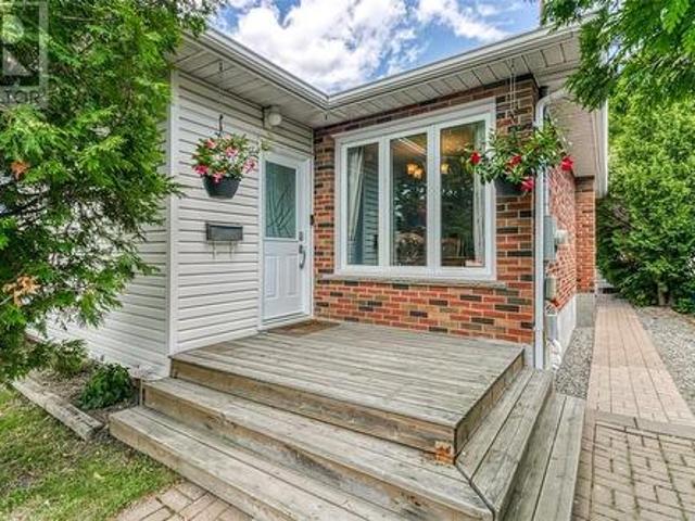 16 Gutcher Avenue, Sudbury, ON, P3C 3H6 house for sale | Listing ID 2129 | Royal LePage