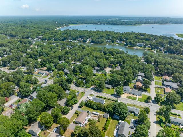 16 Hartwell