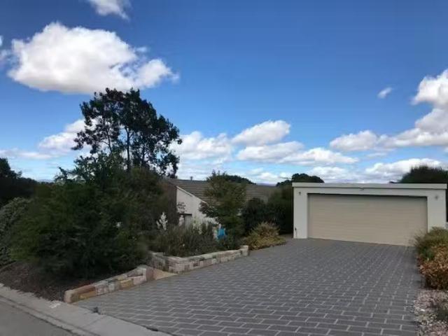 16 Haverfield Place, Mckellar, ACT 2617