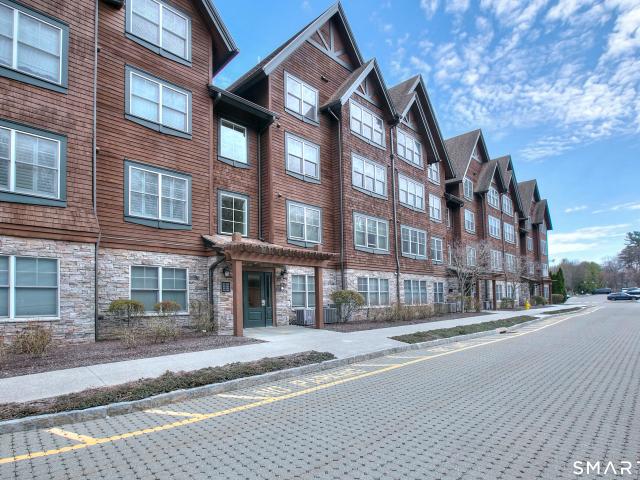 16 Hayestown Rd, Unit C402, Danbury, CT 06811 | MLS #24163