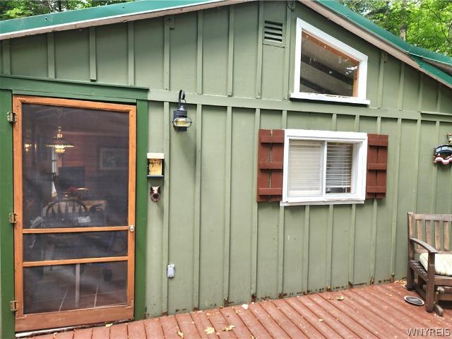 16 Hemlock Road