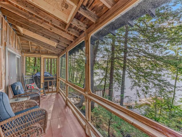 16 Hemlock Way