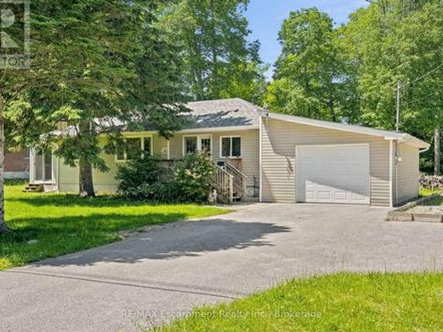 16 Hiawatha Road, Tiny, ON, L9M 0B1 house for sale | Listing ID S13722 | Royal LePage