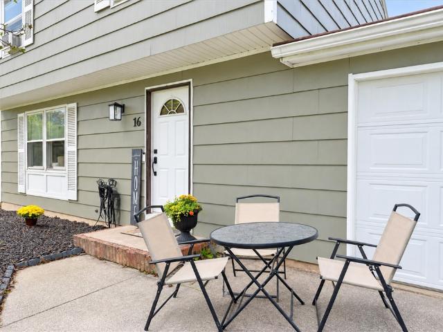 16 Highview Drive
