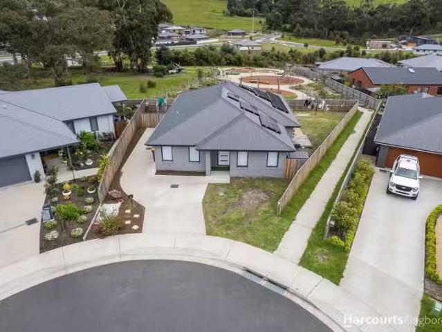 16 Homestead Place, KINGSTON, TAS 7050 House for Rent