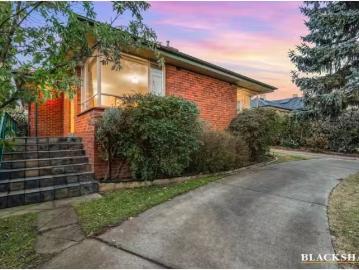 16 Hopetoun Circuit, Deakin House for rent Listed by Olivia B.