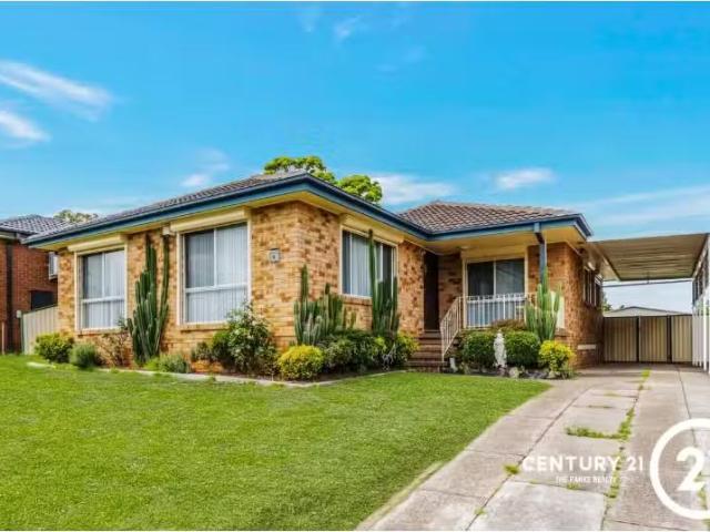 16 Hopkins Street, Wetherill Park House for rent Listed by Er.