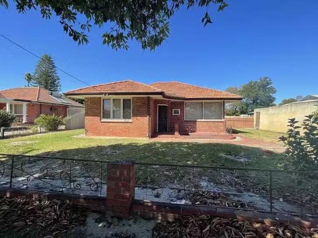 16 Hutchison Street, Rivervale, WA 6103