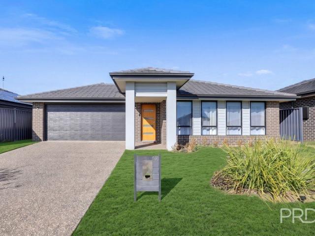 16 Idyllic Street, North Tamworth An investment or Family Home