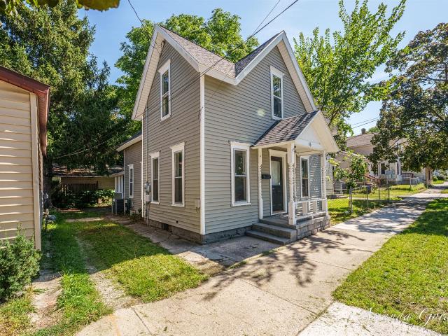16 Indiana Avenue