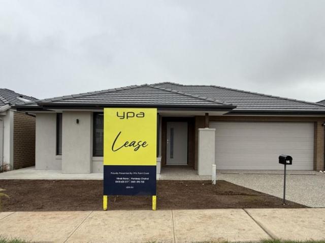 16 Ipswich Avenue, Werribee