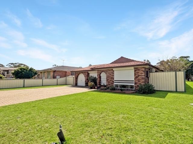 16 Ivanhoe Street, St Johns Park, NSW 2176 House for Rent Ray White Canley Heights