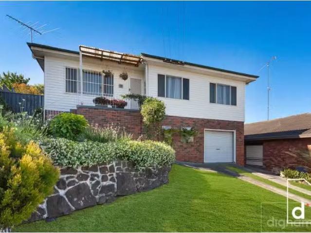 16 Karrabah Crescent, Lake Heights House for rent Listed by S.