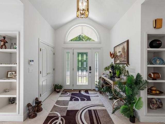 16 Katavolos Drive