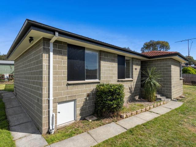 16 Landers Court, ROKEBY, TAS 7019