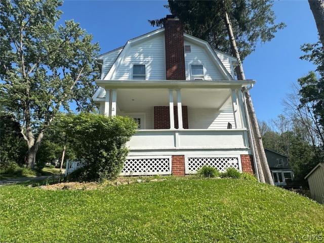 16 Lee Place