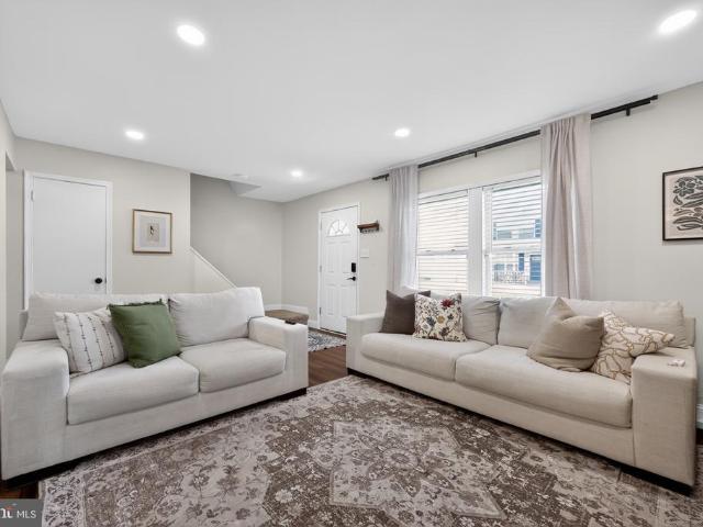 16 Lyric Court