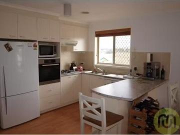 16 Mc Donnell Close, Dunlop House for rent Listed by Jacinta.