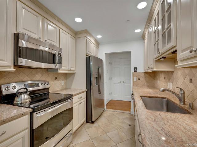 16 Manville Lane 2