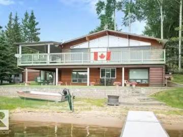 16 Maple Cresent, Rural Westlock County, AB, T0G 1H0 Luxury.