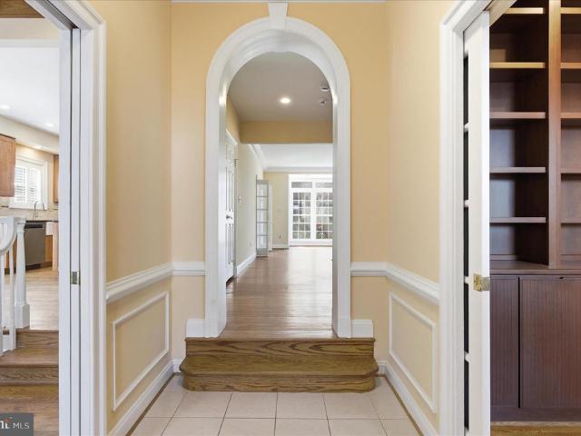 16 Maplewood Park Court