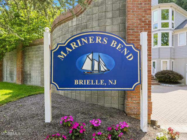 16 Mariners Bend