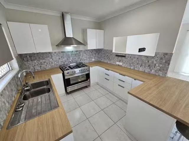16 Monika Court, Rasmussen, QLD 4815
