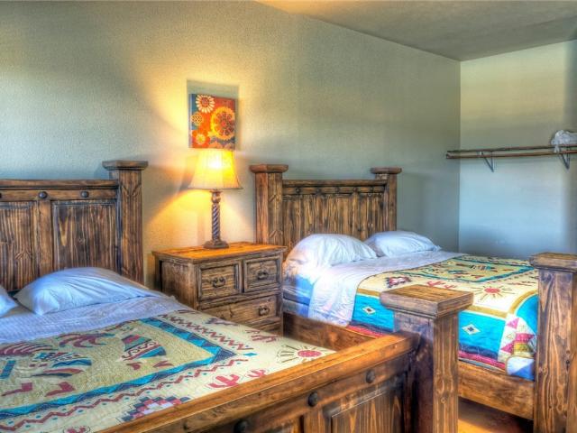 16 Mountain Laurel Ln, Concan, TX 78838 | MLS #474741
