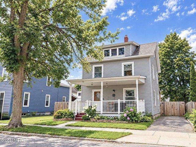 16 Murdock Ave, Glens Falls, NY 12801