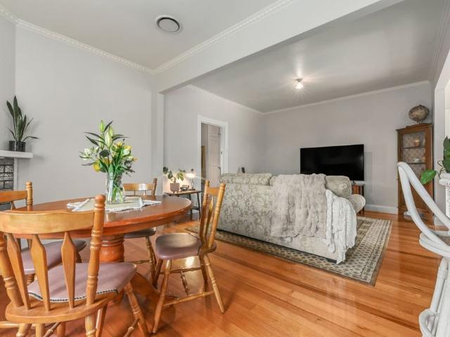 16 Napoleon Street, Youngtown