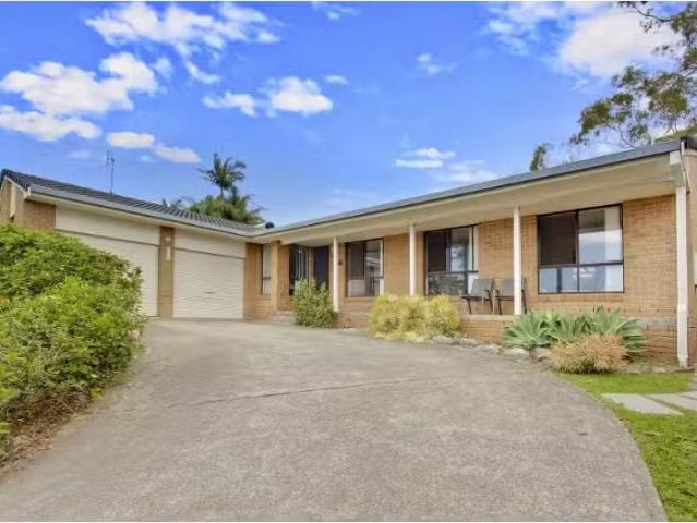16 Northridge Drive, Port Macquarie House for rent Listed by.