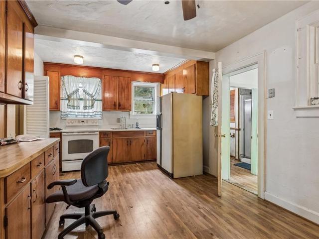 16 Old Fox Hill RD