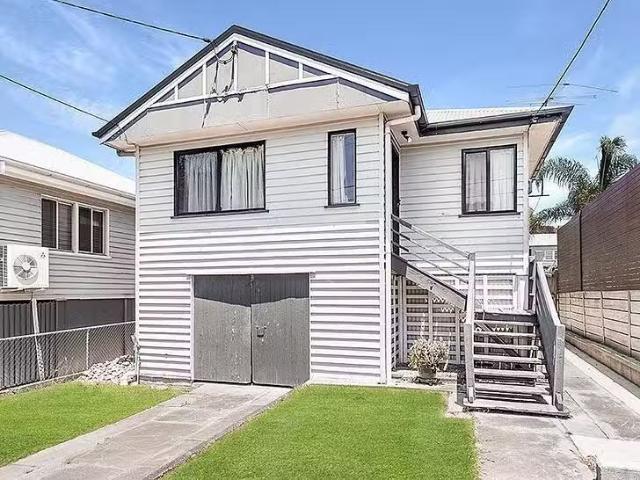 16 Old Northern Road, Everton Park, QLD 4053