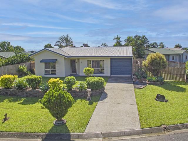 16 Osborn CrescentEdmonton QLD 4869, Australia