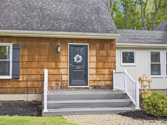 16 Orchard Dr