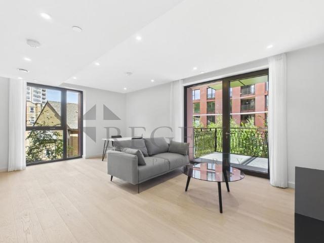 16 Paddington Green, London W2 1 bed apartment to rent £3,600 pcm £831 pw