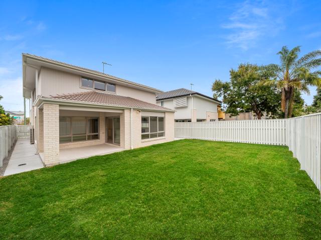 16 park terrace, kedron, qld, 4031