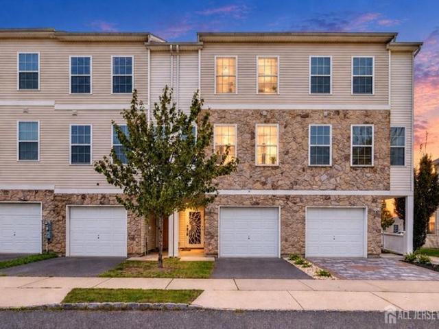 16 Paulina Pl, Franklin Twp, NJ 08873