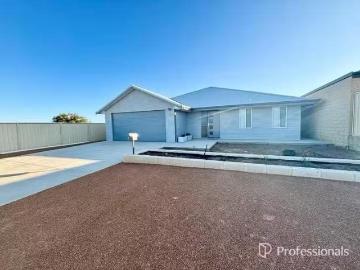 16 Pepper Gate, Waggrakine, WA 6530