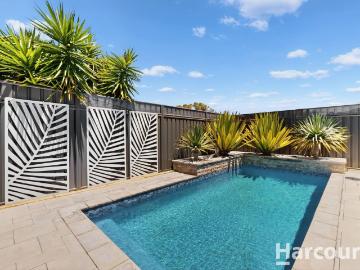 16 Press Street, YANCHEP, WA 6035