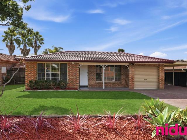 16 Rhonda Place Plumpton NSW