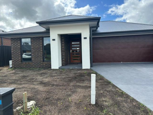 16 Rose Court, East Bairnsdale
