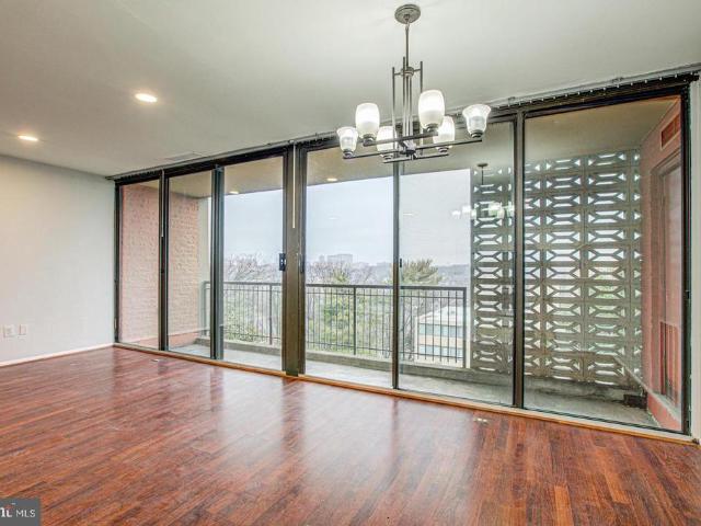 16 S Van Dorn Street # 604
